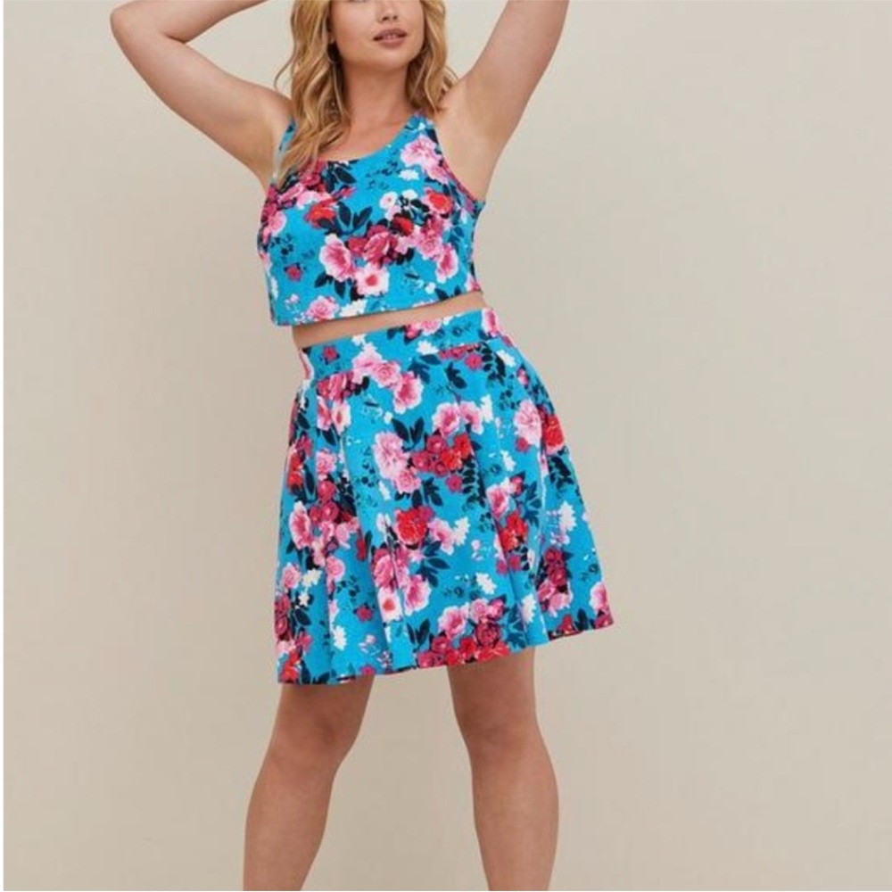 Torrid Blue Floral Matching Set (top/skirt) Size 2x